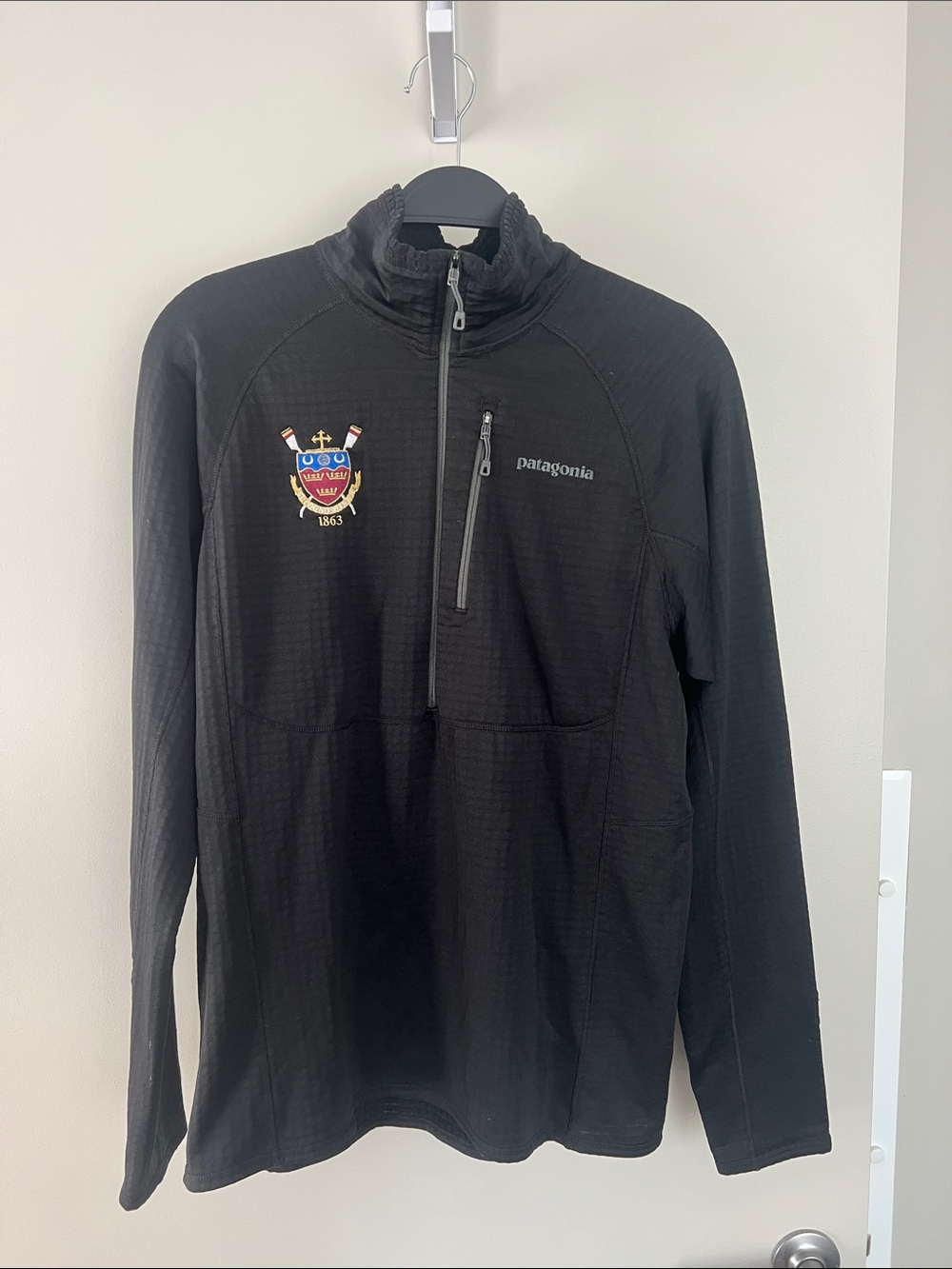 Patagonia Black Lightweight Half-Zip Pullover with BC Crest
